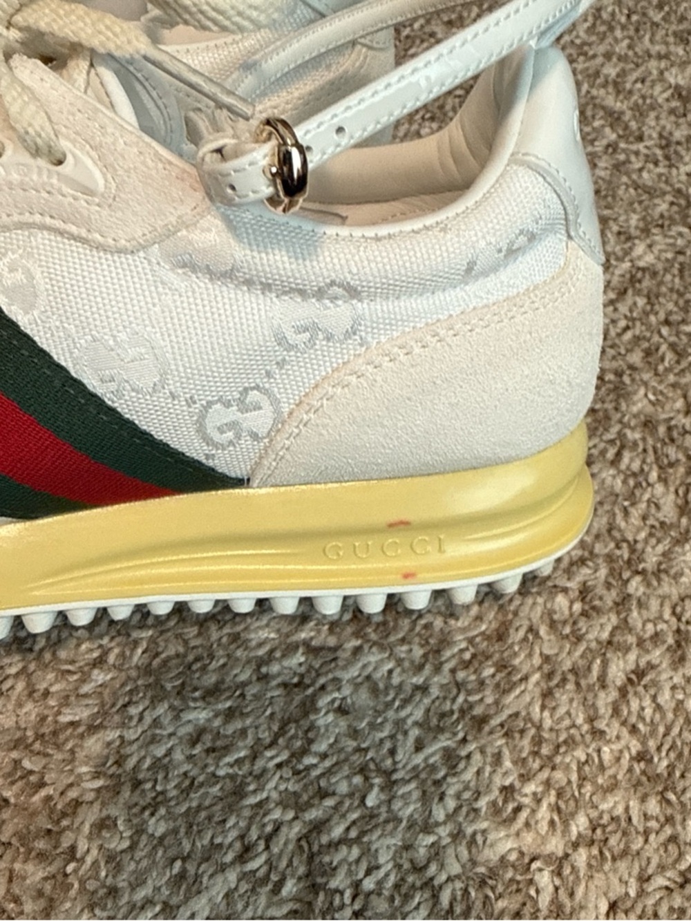 Authentic Gucci Cream Sneakers with Signature Green & Red Web small red spots - Picture 9 of 11